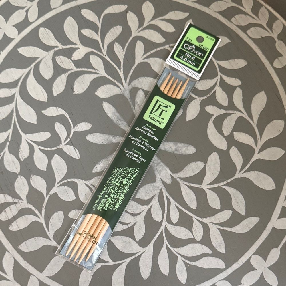 Takumi Clover Bamboo Double Point Knitting Needles Sz #6, 7”